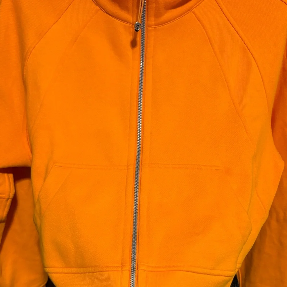 lululemon Scuba Oversized Full zip Hoodie - Picture 3 of 8